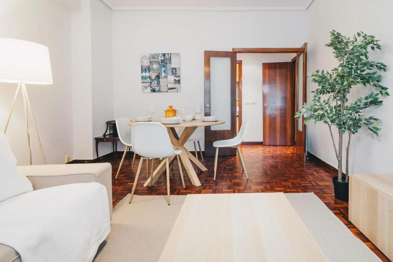 Funi Apartment By People Rentals Bilbao 0*,